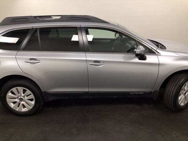 2018 Subaru Outback Ice Silver Metallic *WHAT A DEAL!!* - cars &... for sale in Carrollton, OH – photo 9
