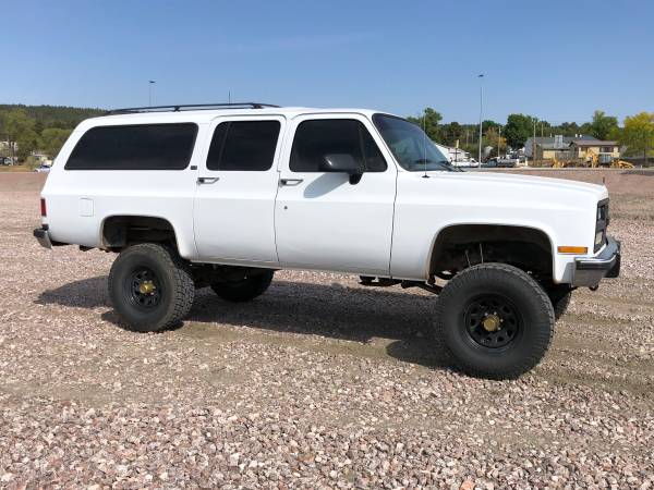 1991 CHEVY SUBURBAN 4X4 - cars & trucks - by dealer - vehicle... for sale in Newcastle, WY – photo 3