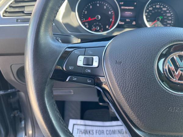 2018 VW TIGUAN SE 4X4 - - by dealer for sale in south burlington, VT – photo 18