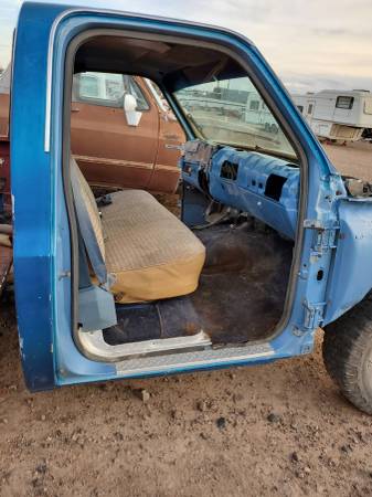 Square body truck 1 4x4 shortbed 1 reg shortbed 1-longbed 1-Jimmy blaz for sale in Deming, NM – photo 3