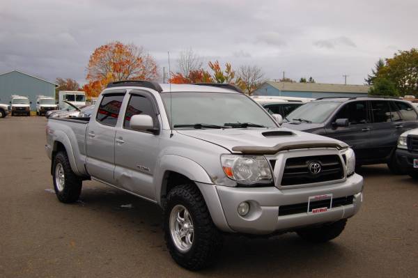 🌟 2008 Toyota Tacoma, double cab, 4x4🏁 $222 per month 🏁 LOW MILES🌟 for sale in Eugene, OR – photo 2