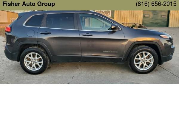 2016 Jeep Cherokee Latitude North 2.4L 4x4 only 68k Miles! One... for sale in Savannah, IA – photo 8