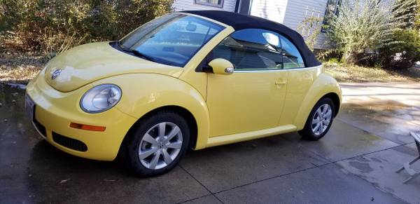 VW Beetle convertible for sale in Eau Claire, WI – photo 4