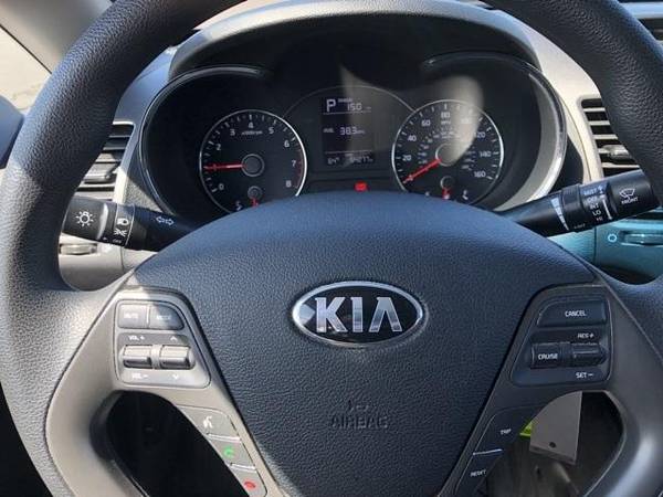 2018 Kia Forte LX CALL/TEXT - - by dealer - vehicle for sale in Gladstone, OR – photo 12
