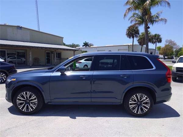 2021 Volvo XC90 T5 Momentum - SUV - - by dealer for sale in Naples, FL – photo 7