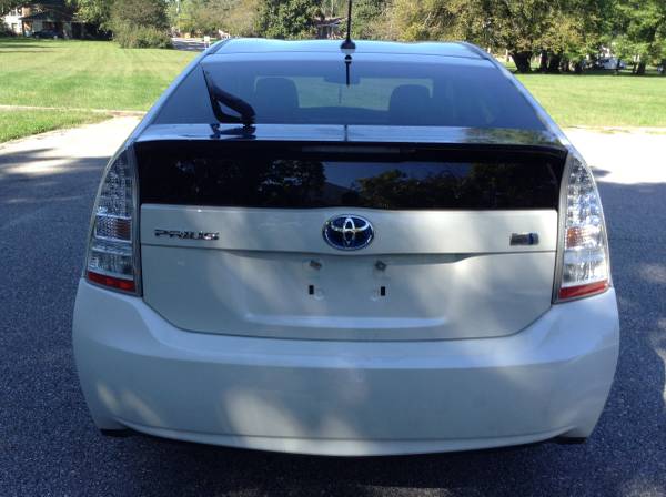 TOYOTA 2011 PRIUS 5DR HB - cars & trucks - by dealer - vehicle... for sale in Clinton, District Of Columbia – photo 9