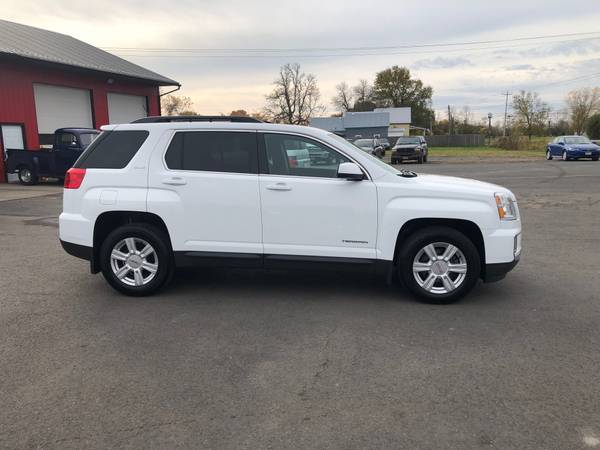 2016 GMC Terrain AWD SLE-2--GREAT FOR WINTER! for sale in Ogdensburg, NY – photo 3