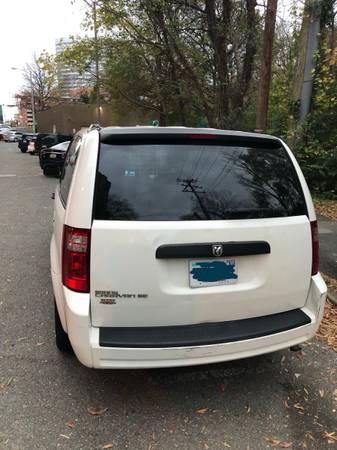 08 Dodge Grand Caravan 41k - cars & trucks - by owner - vehicle... for sale in Annandale, District Of Columbia – photo 2