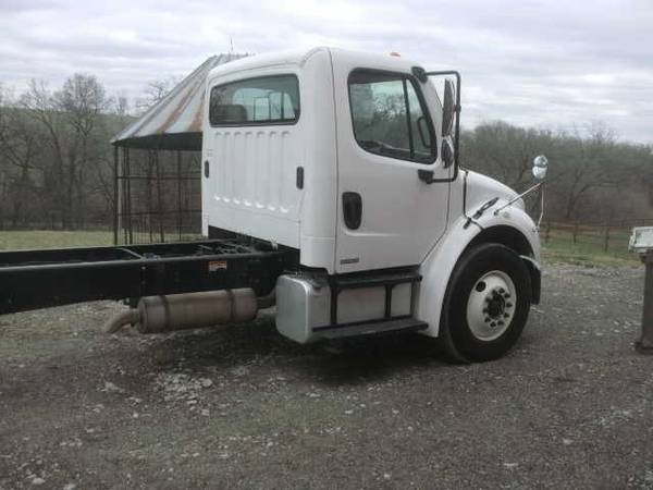 2007 Freightliner M2 - - by dealer - vehicle for sale in Spring Grove, WI – photo 4