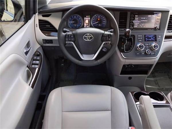 2018 Toyota Sienna XLE - mini-van - cars & trucks - by dealer -... for sale in Naples, FL – photo 16
