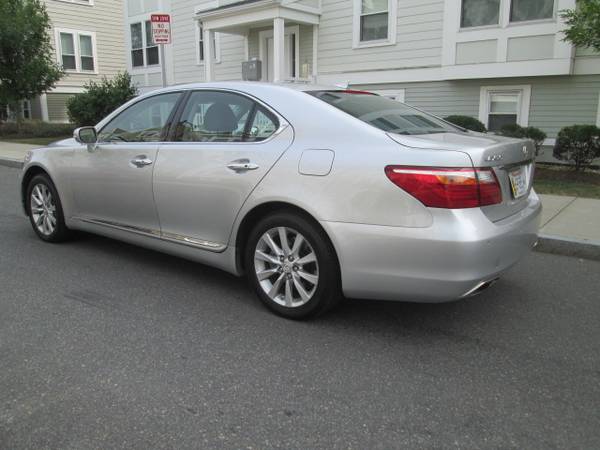 2010 LEXUS LS460 ALL WHEEL DRIVE ALL SERVICE RECORDS LOADED TO THE... for sale in Brighton, MA – photo 3