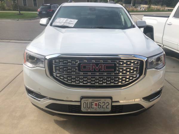 2019 GMC Acadia Denali fwd w/2,078 miles - cars & trucks - by owner... for sale in Cherryvale, KS – photo 4