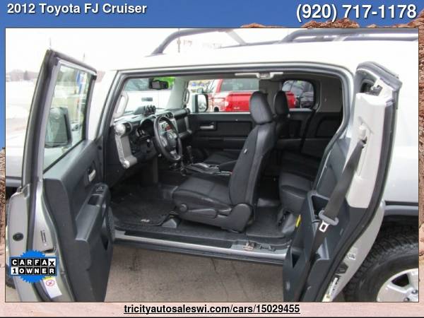 2012 TOYOTA FJ CRUISER BASE 4X4 4DR SUV 5A Family owned since 1971 for sale in MENASHA, WI – photo 11