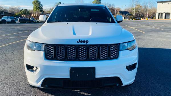 2017 Jeep Grand Cherokee Altitude 4x4 4dr SUV suv White - cars &... for sale in Fayetteville, AR – photo 2