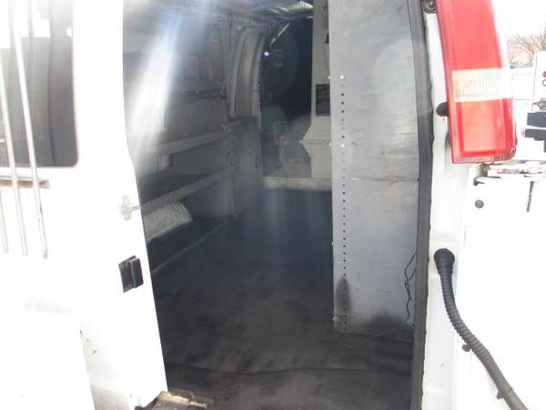 2007 Chevrolet Express Cargo Van BUCKET CARGO VAN 133K - cars &... for sale in south amboy, WV – photo 10