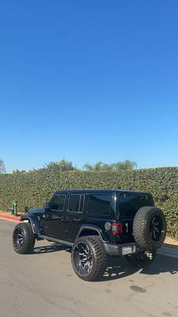 2018 Jeep Wrangler Sahara 4x4 - cars & trucks - by owner - vehicle... for sale in La Mirada, CA – photo 6