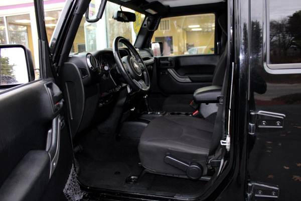 2015 Jeep Wrangler UNLIMITED SPORT WITH HARD AND SOFT 35 TIRES ON F... for sale in Hooksett, ME – photo 15