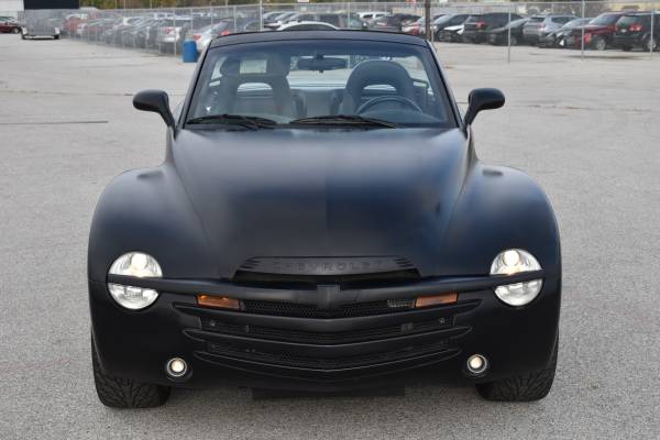 2005 Chevrolet SSR ***CLEAN NEBRASKA TITLE W/73K MILES ONLY*** -... for sale in Omaha, IA – photo 2