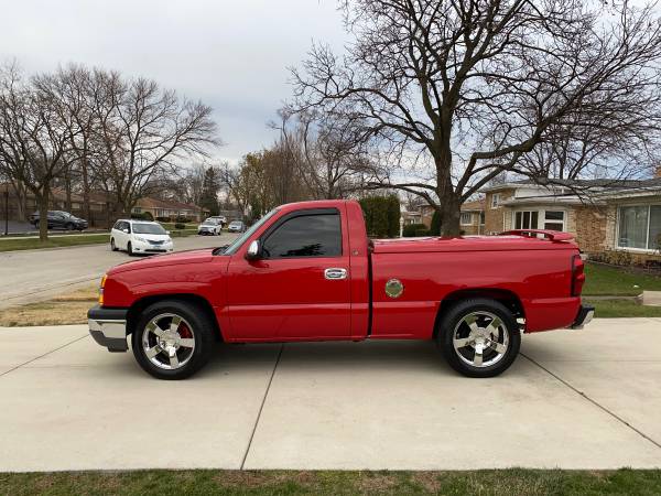 2005 Chevy Silverado 75,000 miles - cars & trucks - by owner -... for sale in Chicago, IL