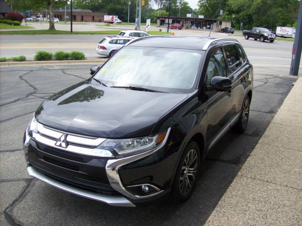 2016 Mitsubishi Outlander GT AWC for sale in Holland , MI – photo 2
