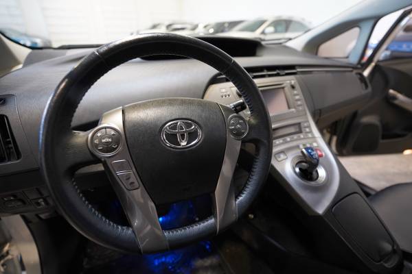 2015 TOYOTA PRIUS PERSONA SERIES IV CLEAN TITLE 58MPG HYBRID UBER... for sale in Portland, OR – photo 14