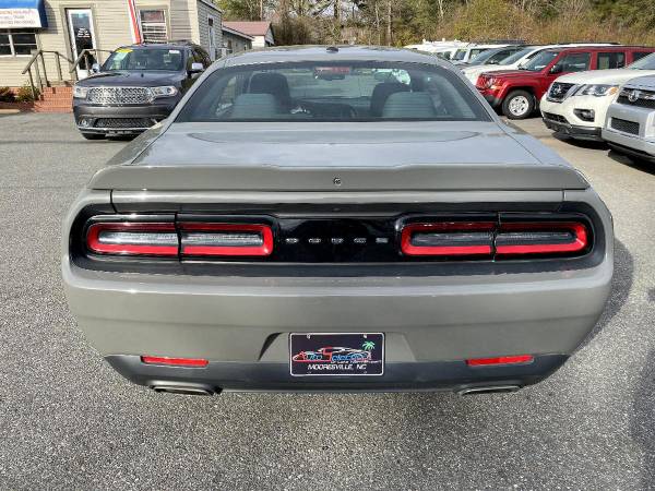 2018 Dodge Challenger SXT ~FINANCE EVERYONE~* - cars & trucks - by... for sale in Mooresville, NC – photo 4