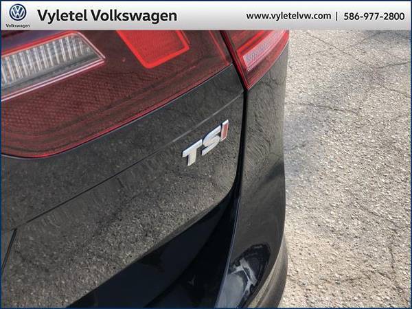 2018 Volkswagen Tiguan SUV 2 0T SE WITH MOONROOF - Volkswagen - cars for sale in Sterling Heights, MI – photo 10