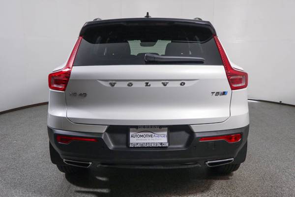 2019 Volvo XC40, Crystal White Metallic for sale in Wall, NJ – photo 4