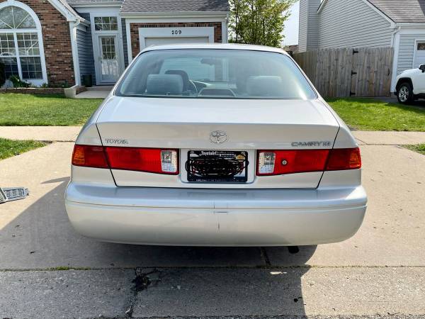 Toyota Camry 2001 (4 cylinders) SUPER CLEAN - - by for sale in Vernon Hills, IL – photo 7