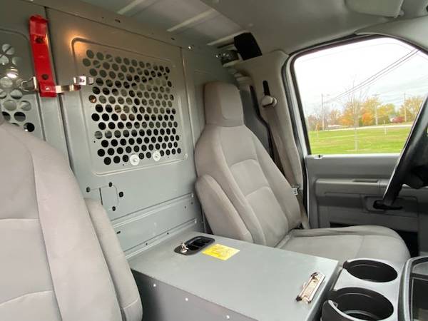 2013 Ford E-250 Econoline Cargo Van ***INCLUDES LADDER RACK****** -... for sale in Swartz Creek,MI, MI – photo 11