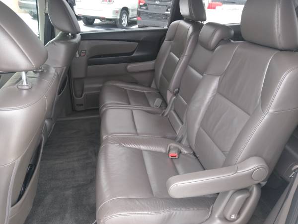 2011 Honda Odyssey EX-L With DVD ! - - by dealer for sale in Spring Hill, MO – photo 10