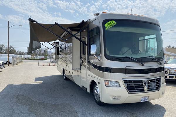 2013 Holiday Rambler Vacationer 36SBT Motor Home RWD RV #32213 -... for sale in Fontana, CA – photo 7