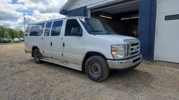 2008 ford 15 passenger van for sale in Wooster, OH – photo 3