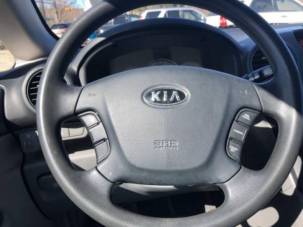 2007 Kia Rondo EX 4dr Wagon V6 - - by dealer - vehicle for sale in Derry, ME – photo 15