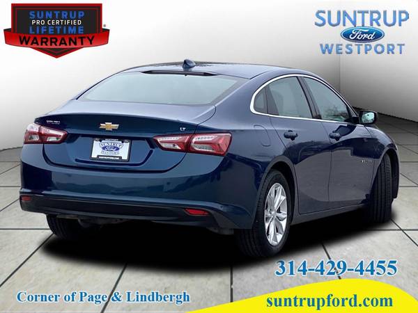 2019 Chevrolet Chevy Malibu LT - - by dealer - vehicle for sale in Saint Louis, MO – photo 3