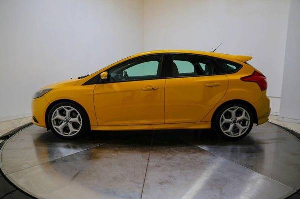 2013 Ford FOCUS ST COLD AC MANUAL YELLOW EXTRA CLEAN L K - cars & for sale in Sarasota, FL – photo 2