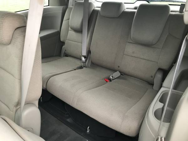 2011 Honda Odyssey EX - Roomy Interior, Gas Saver and Reliable VAN for sale in Austin, TX – photo 14