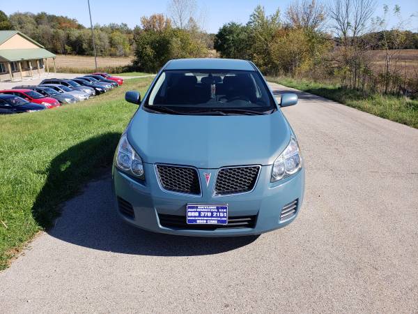 *** 2009 Pontiac Vibe 2.4 FWD *** VERY RARE COLOR !!! for sale in Deerfield, WI – photo 2
