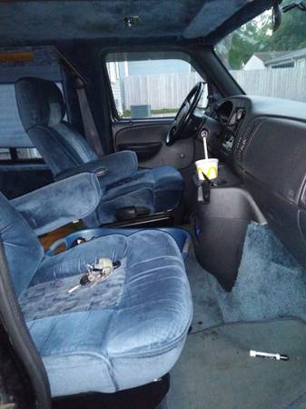 2002 Dodge Ram Van 2500 - cars & trucks - by owner - vehicle... for sale in Des Moines, IA – photo 2