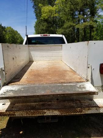 2005 GMC 2500 truck with utility box for sale in Rome, GA – photo 4