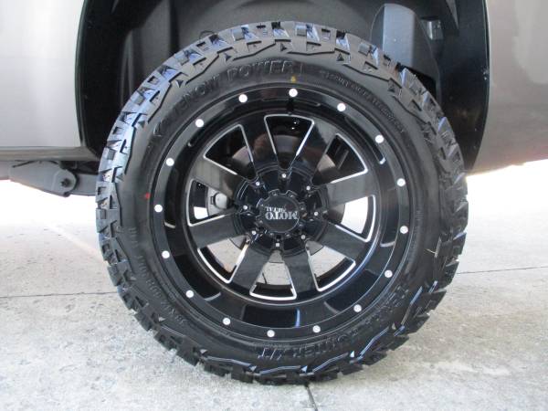 LIFTED 2012 CHEVY TAHOE 4X4 LT 20" MOTO METAL WHEELS *NEW 33X12.50'S!! for sale in KERNERSVILLE, SC – photo 24