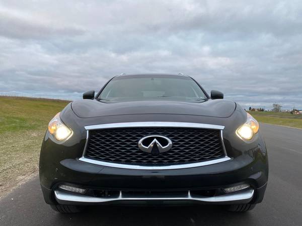 2017 INFINITI QX70 LIMITED - cars & trucks - by owner - vehicle... for sale in Traverse City, MI – photo 4