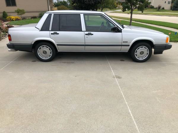 1991 Volvo 740 turbo - cars & trucks - by owner - vehicle automotive... for sale in Bevington, IA – photo 2