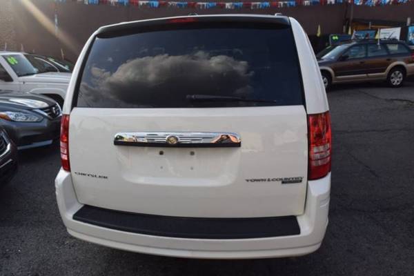 *2010* *Chrysler* *Town & Country* *Touring 4dr Mini Van* for sale in Paterson, NJ – photo 21