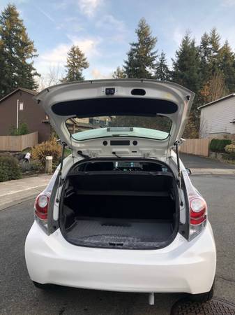 2017 Toyota Prius by owner - cars & trucks - by owner - vehicle... for sale in Kent, WA – photo 8
