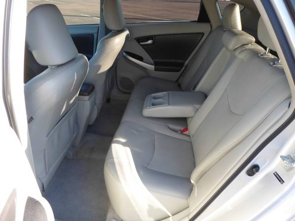 2011 TOYOTA PRIUS 5DR HB IV with Front seat-mounted side airbags -... for sale in Phoenix, AZ – photo 21