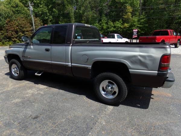 1998 DODGE 1500 4X4 EXTENDED CAB SHORTBED - - by for sale in Locust Grove, GA – photo 3