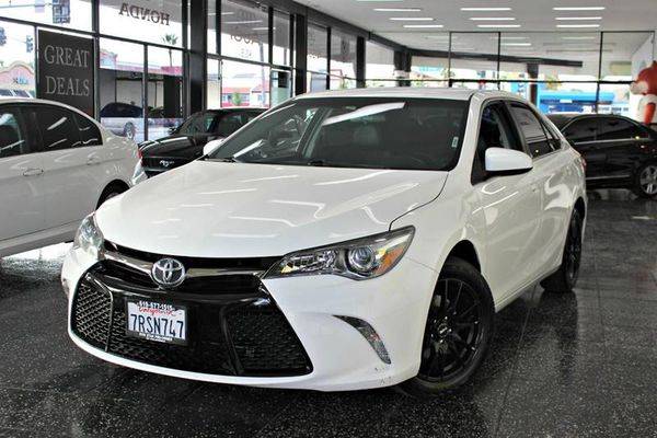 2016 Toyota Camry SE 4dr Sedan * YOUR JOB IS YOUR CREDIT * for sale in Chula vista, CA – photo 3