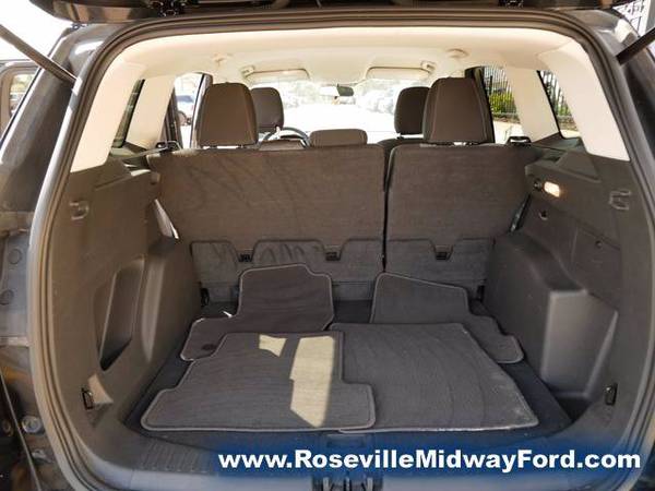 2018 Ford Escape Se - - by dealer - vehicle automotive for sale in Roseville, MN – photo 15
