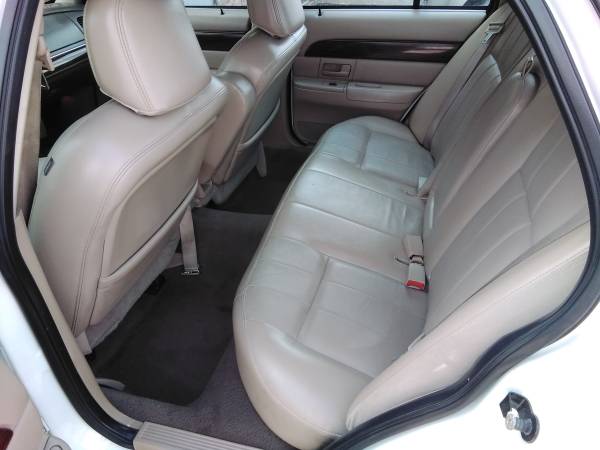 2004 MERCURY GRAND MARQUIS 90K MILES LOADED LEATHER SUPERCLEAN -... for sale in Mesquite, TX – photo 6